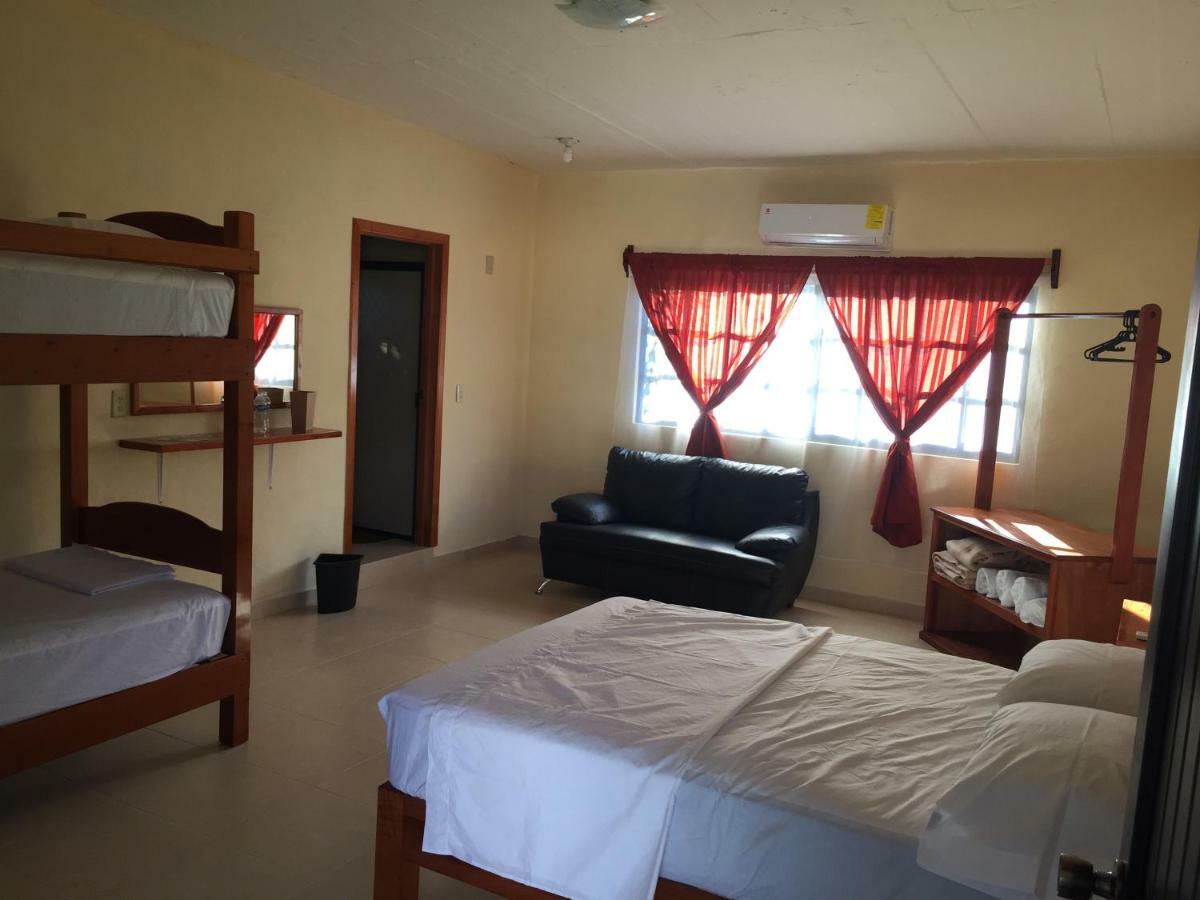 Hostal Aquismon Eksteriør billede